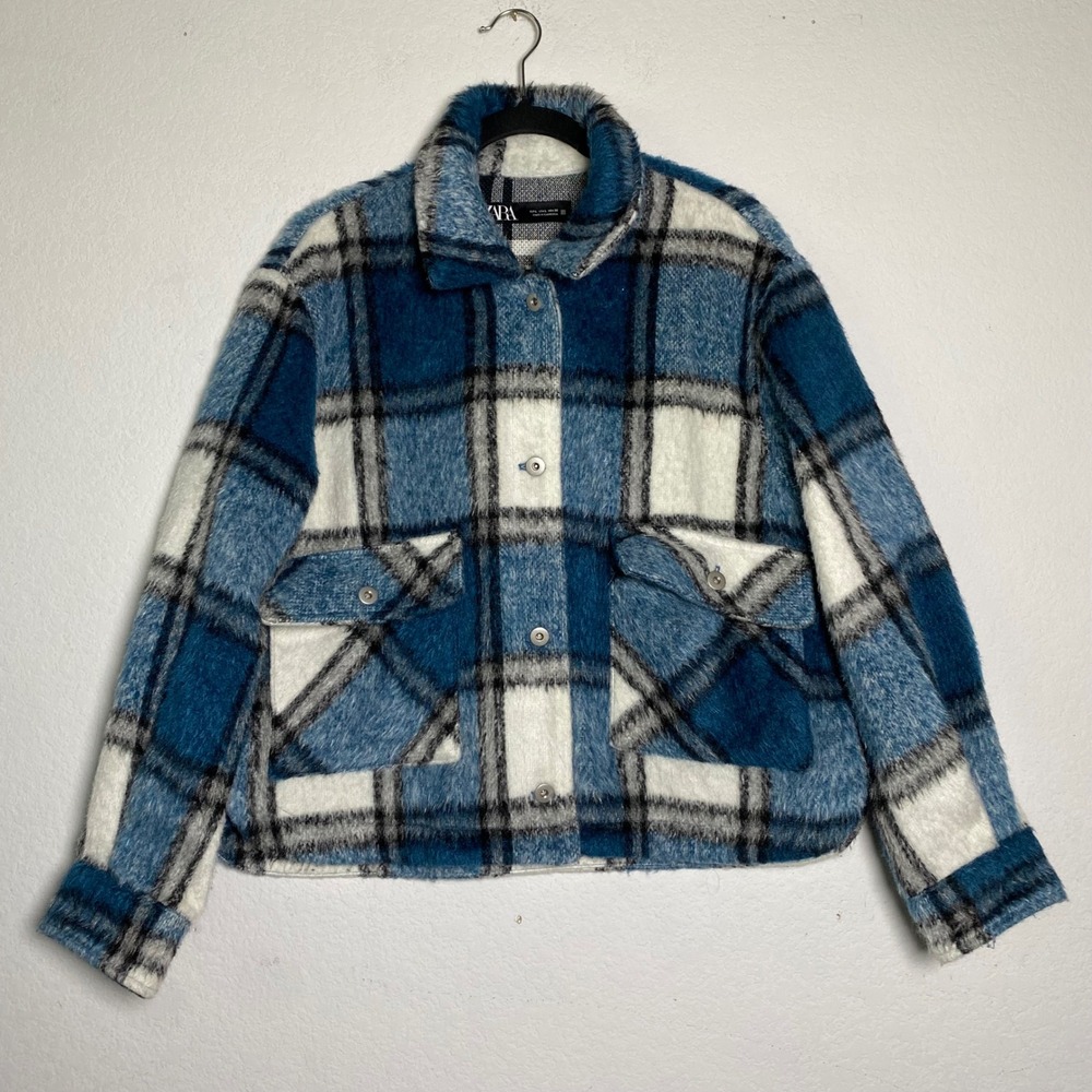 ZARA Plaid Shacket Jacket Women Large Blue‎ White Oversized Fuzzy Wool Blend
